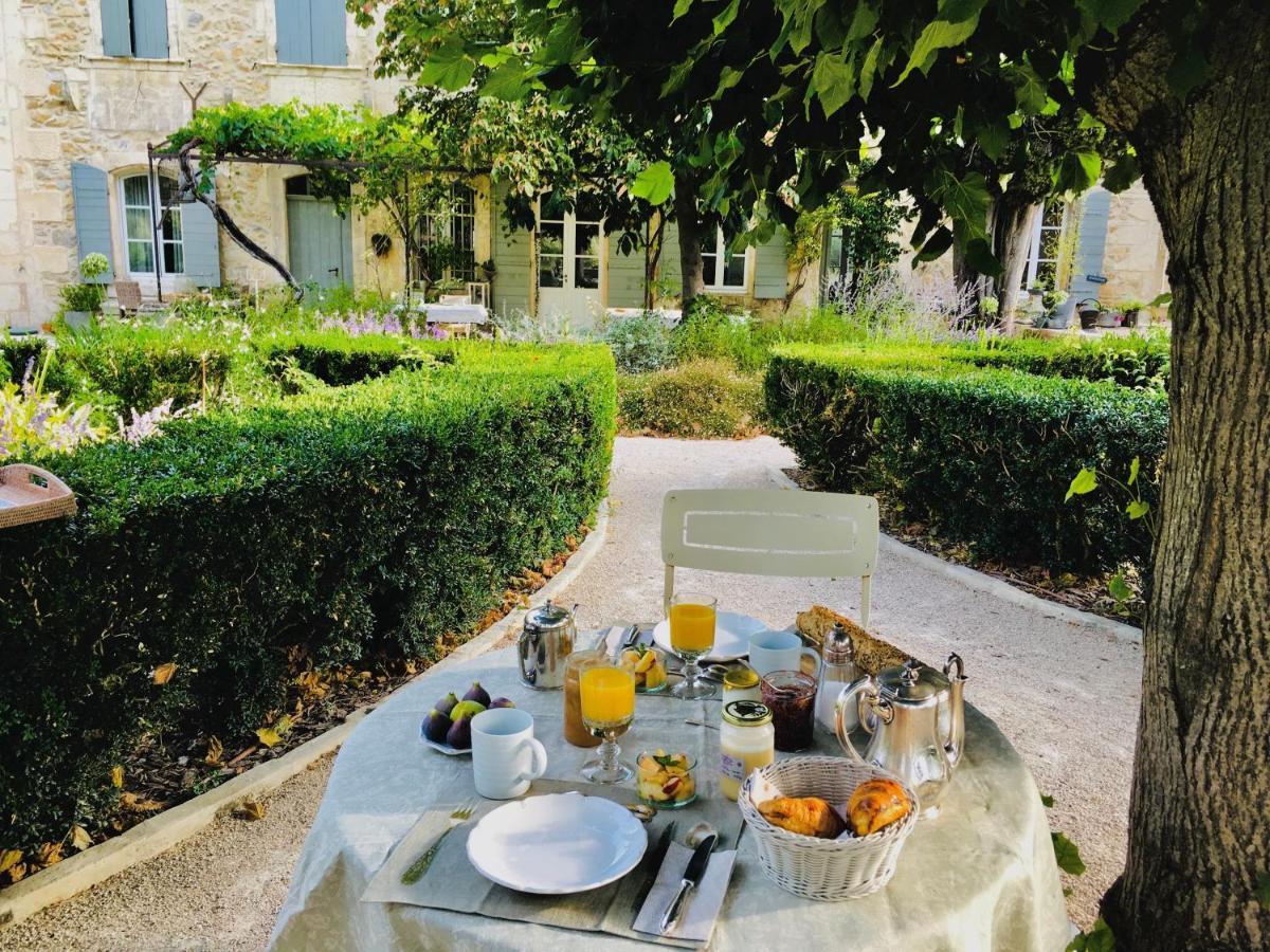 Mas De Rique Hotel Saint-Étienne-du-Grès Eksteriør billede